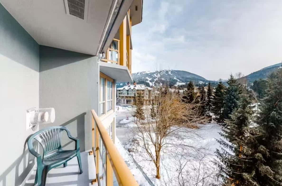 Renovated 1Bed-1Bath In Village With Pool, Hot Tub, And Sauna Whistler Exterior foto
