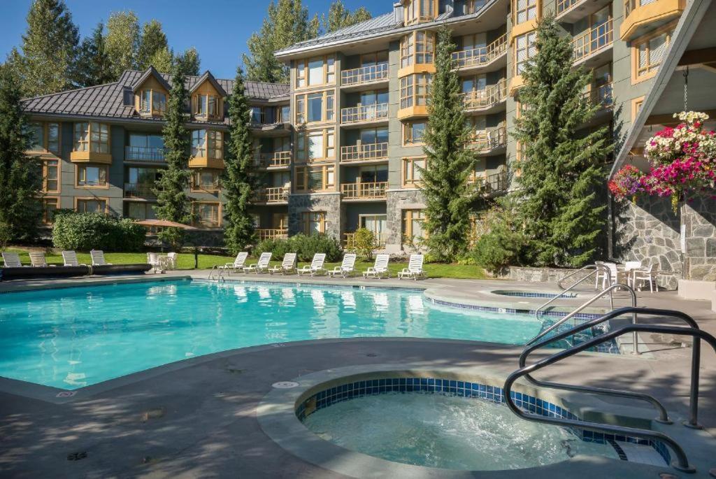 Renovated 1Bed-1Bath In Village With Pool, Hot Tub, And Sauna Whistler Exterior foto